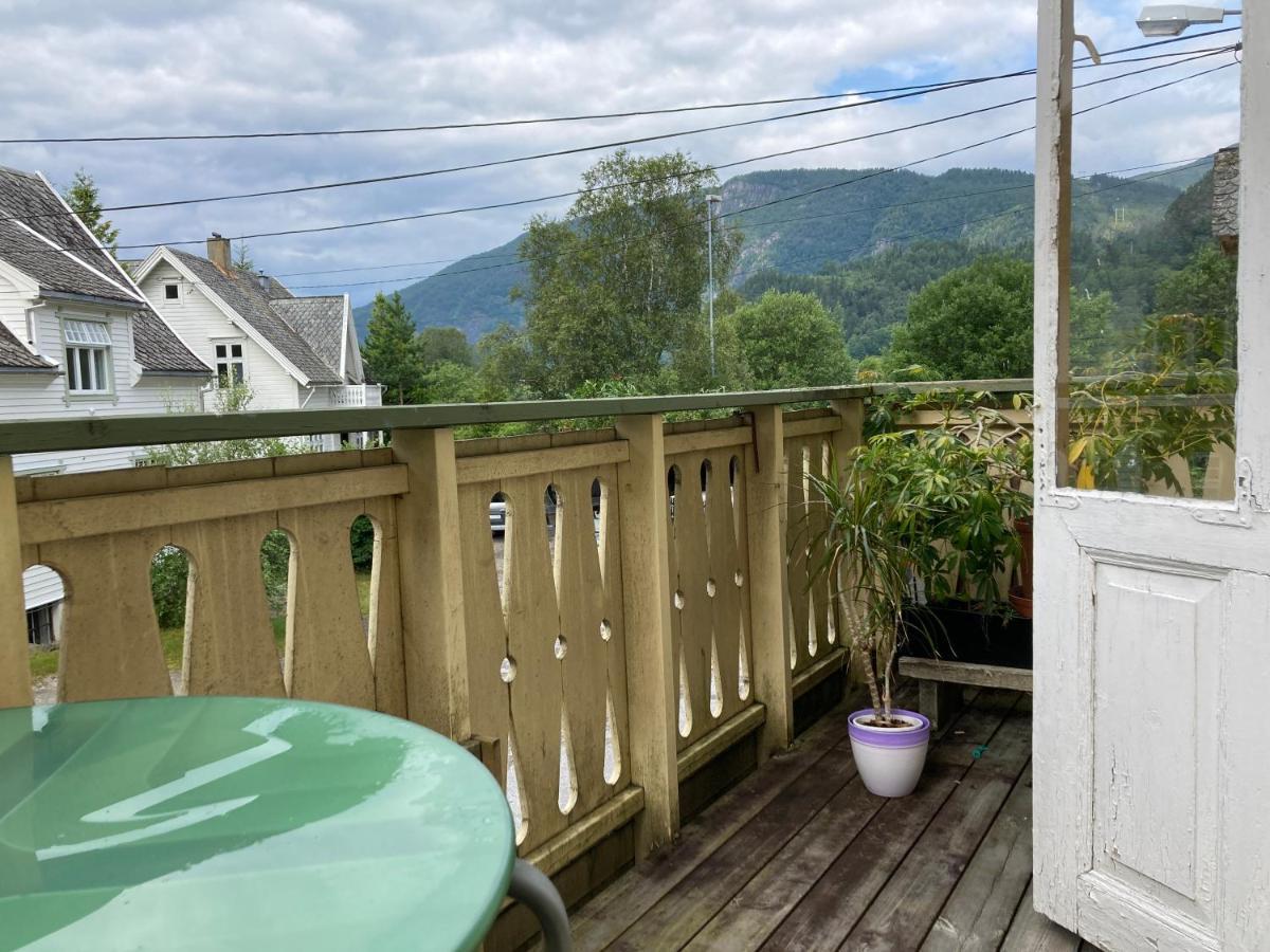 Rongahuset Bnb Evanger ภายนอก รูปภาพ