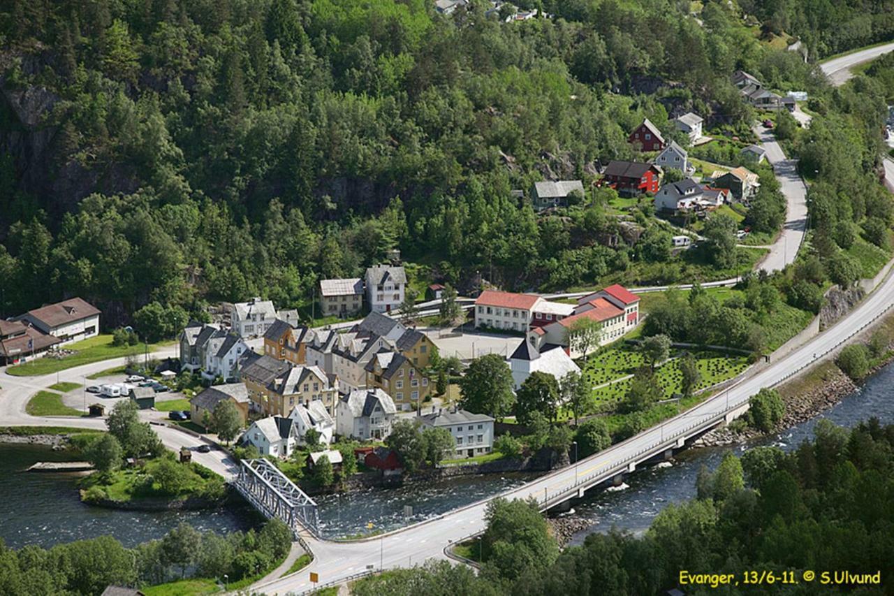 Rongahuset Bnb Evanger ภายนอก รูปภาพ